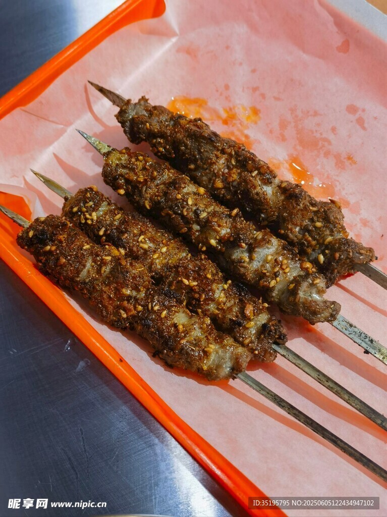 美味烤肉串诱人呈现