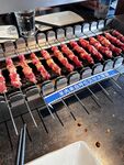 炭火上的美味烤肉串