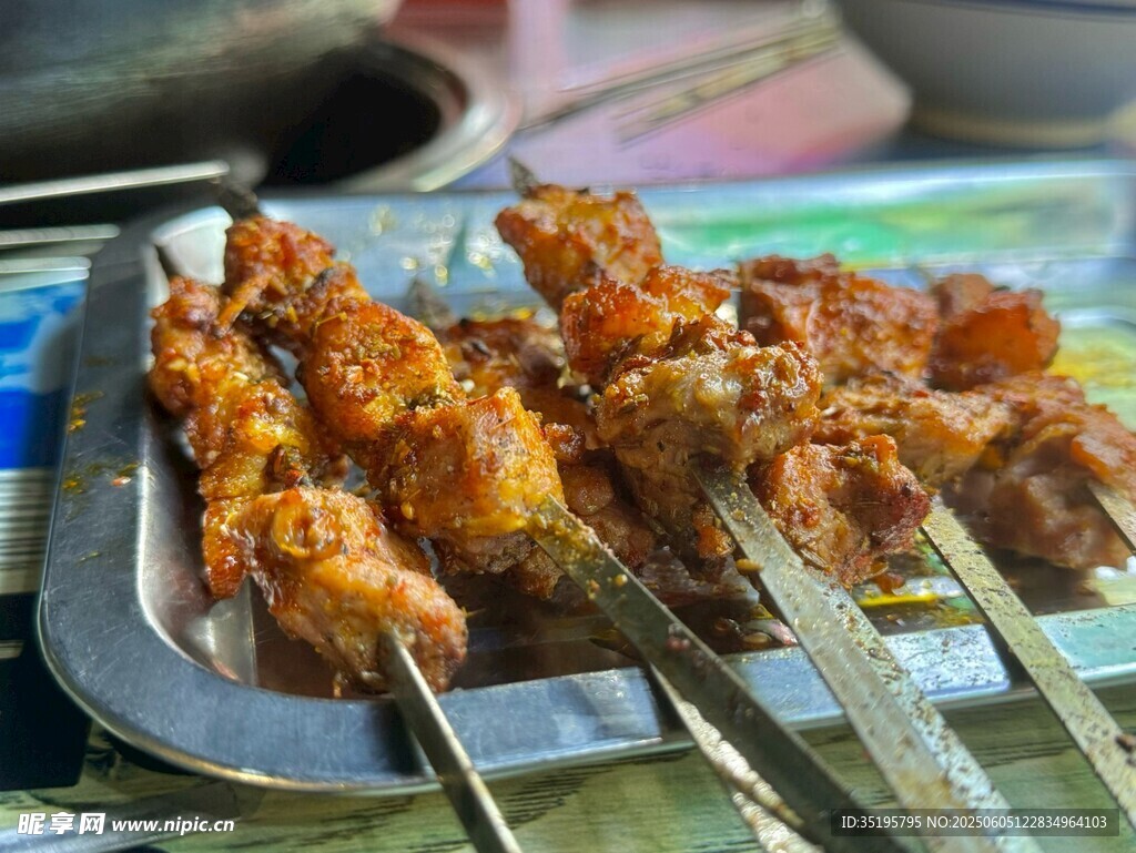 美味烤肉串诱人呈现