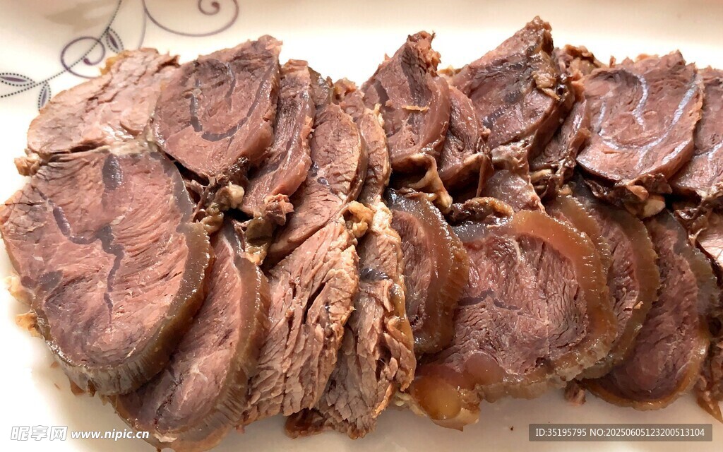 美味酱牛肉切片展示
