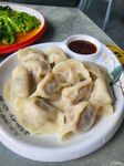 美味饺子配蘸料