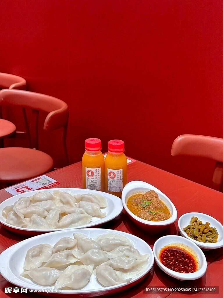 中式餐桌美食调料组合