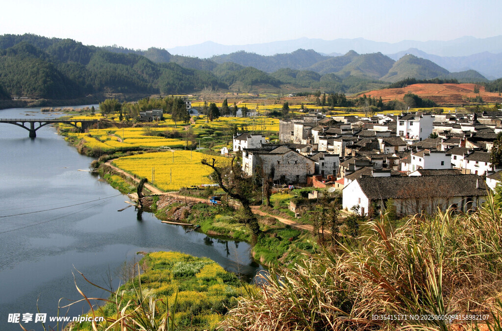 水乡田园风光与劳作场景