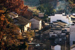 秋日山村民居景致
