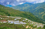山间梯田美景