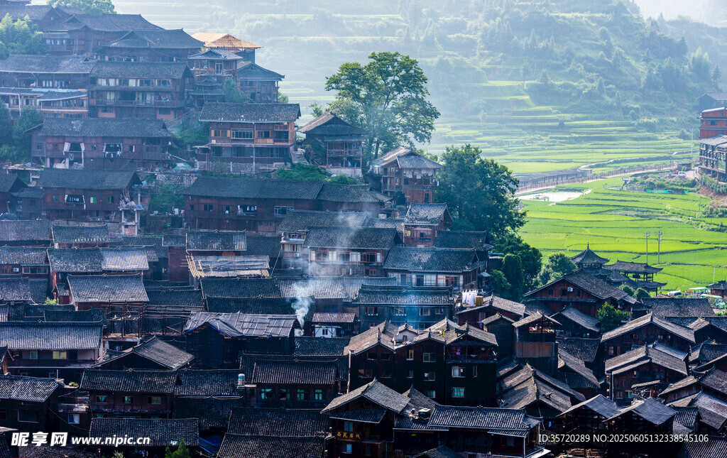 古朴村落风景如画