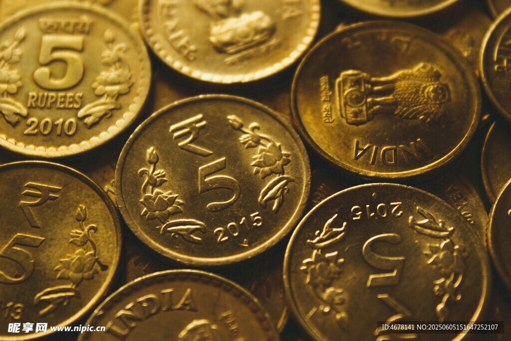 金色硬币特写