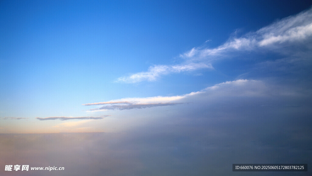 蓝天云海美景