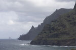 海边 山峦