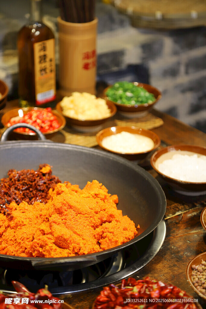 鲜香火锅食材满满待涮煮