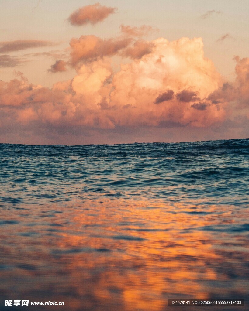 海上晚霞美景