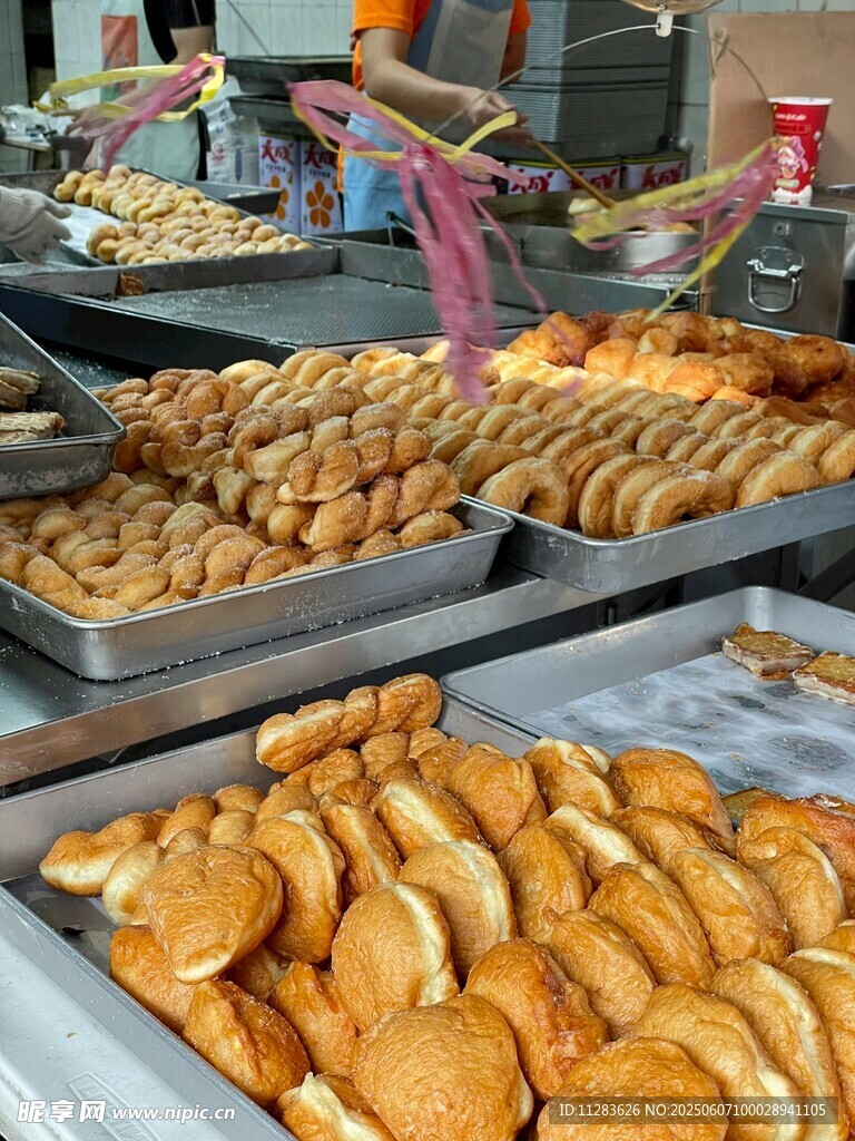 街头美味面包摊