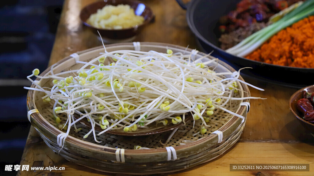 新鲜豆芽 