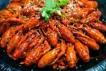 美味小龙虾摆盘超诱人