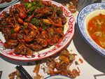 美味小龙虾与特色菜肴