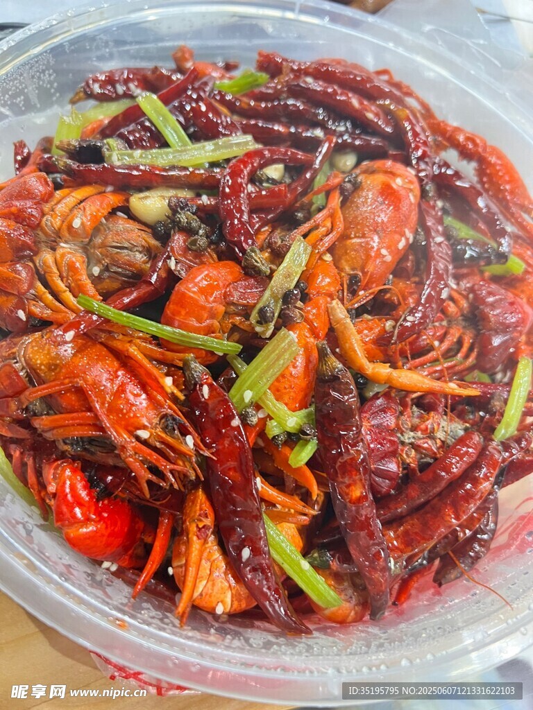 美味香辣小龙虾