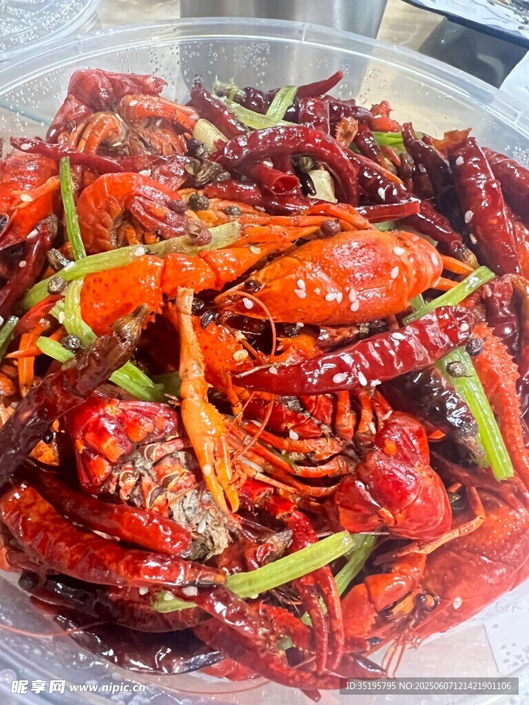 香辣诱人的美味小龙虾