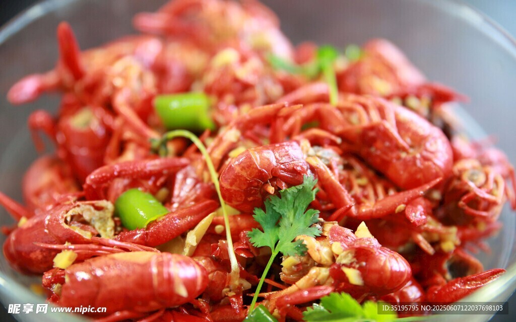 美味小龙虾 色泽诱人