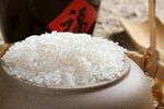 瓷碗中的优质白米
