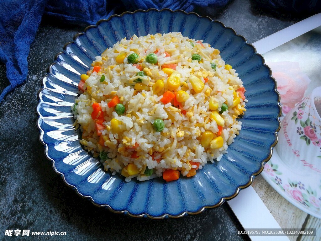 美味多彩蛋炒饭