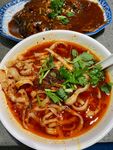 香辣牛肉面诱人美食