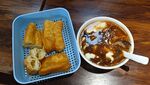 炸物与甜汤的美味组合