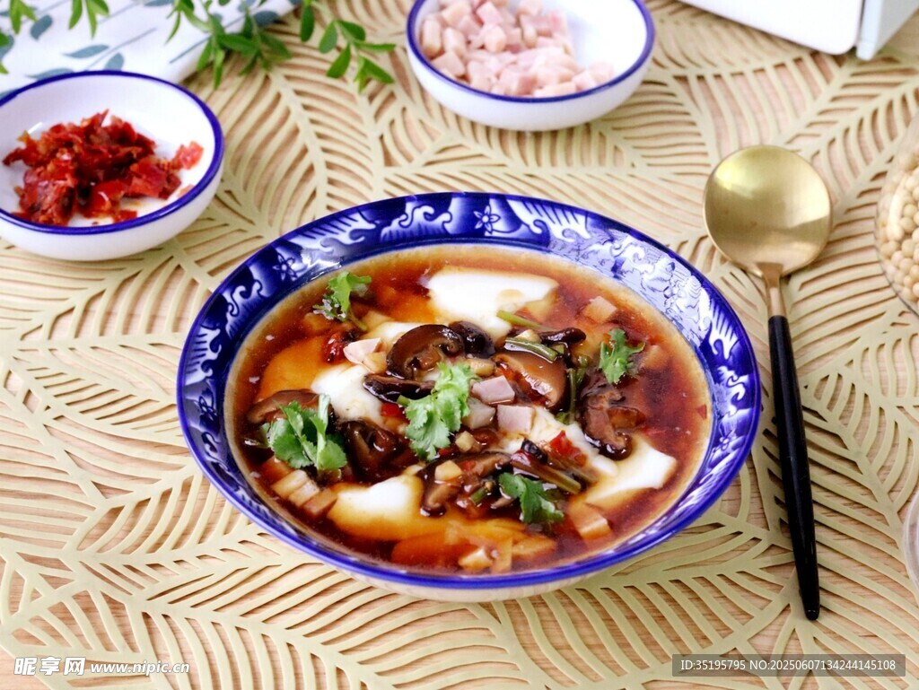 美味鲜香的特色水煮肉片