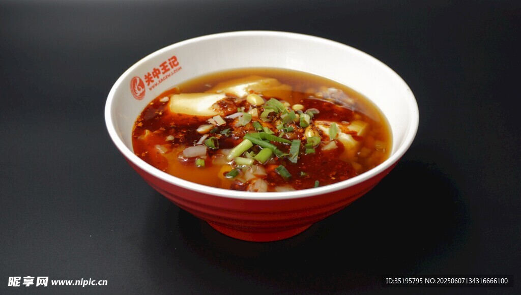 美味红油豆腐脑一碗