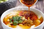 美味豆腐脑正浇淋辣椒油