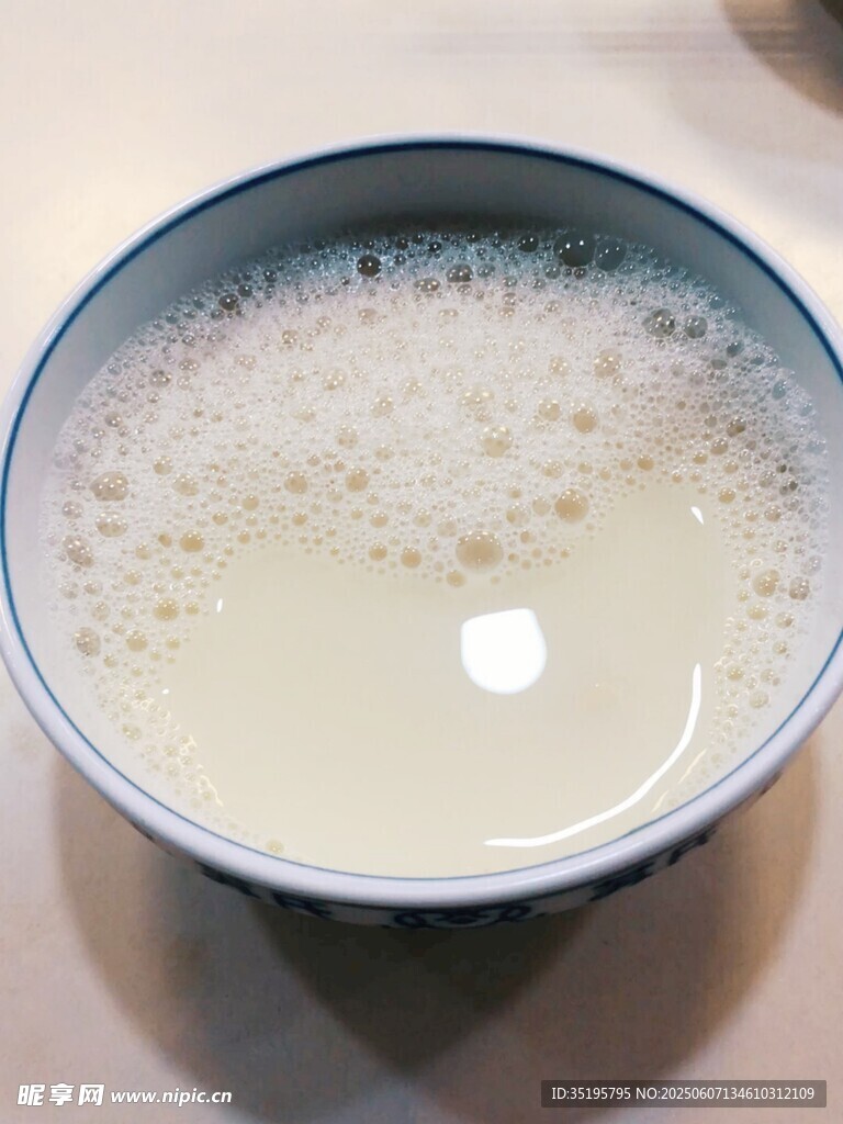 一碗香浓豆浆