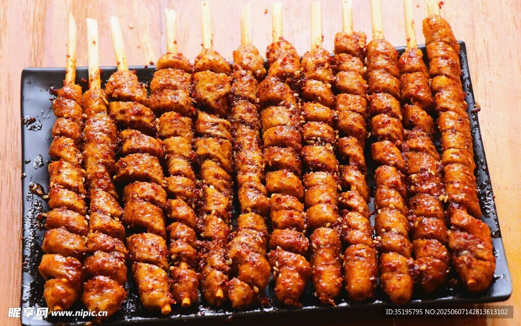 美味烤肉串诱人呈现