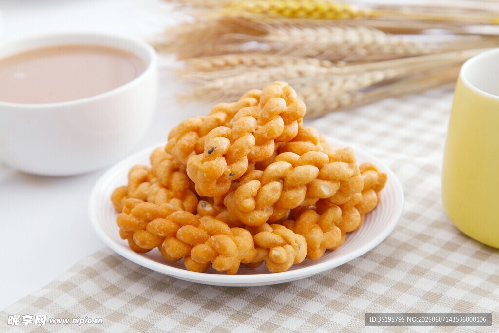 美味玉米花 搭配饮品