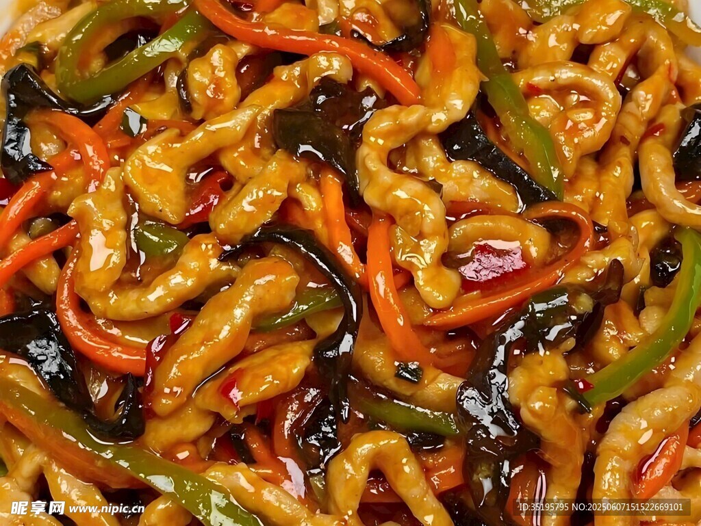 美味鱼香肉丝色泽诱人