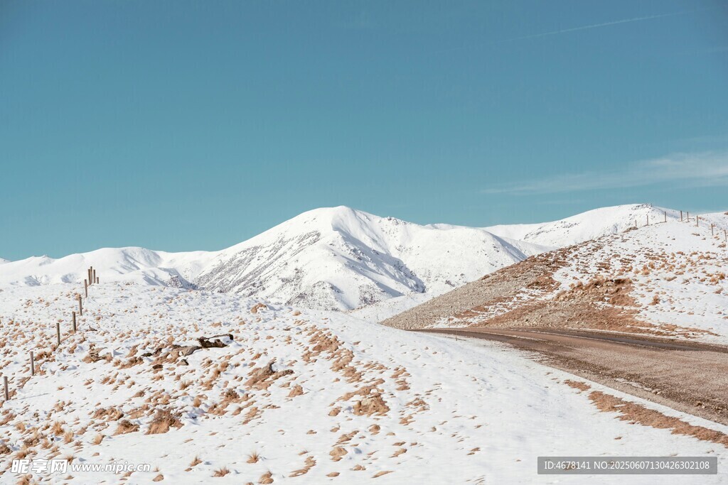 雪山旷野壮丽风光