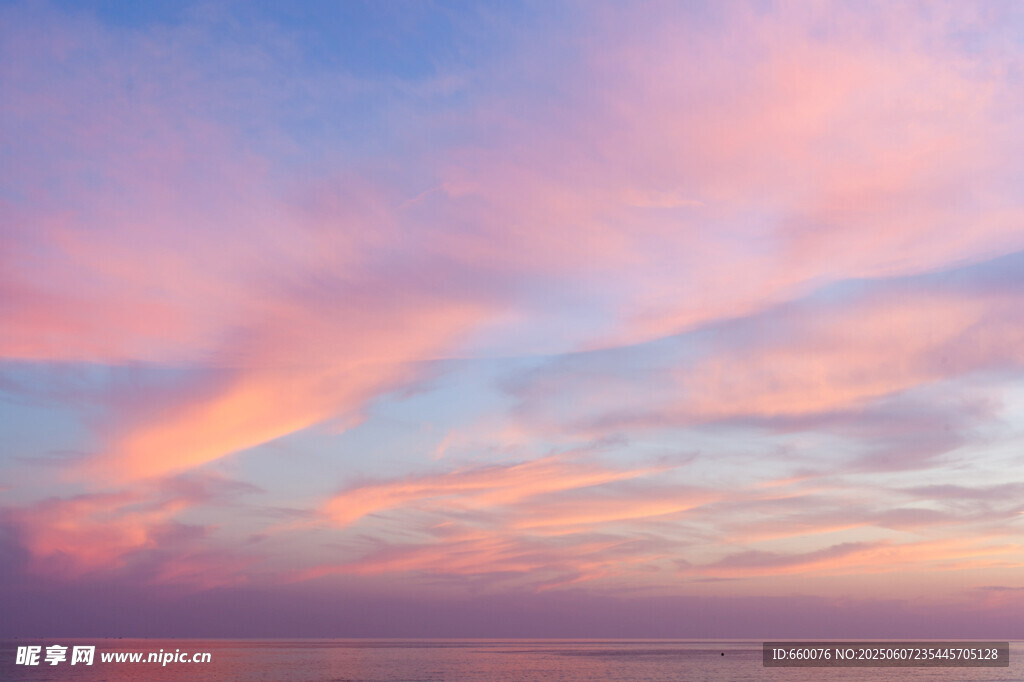 梦幻绚丽的天空晚霞美景