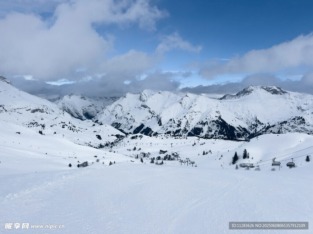 雪山美景