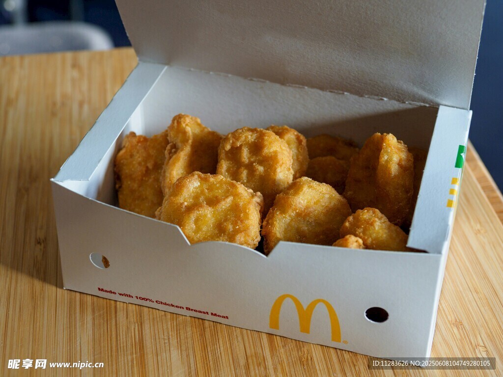 麦当劳盒装美味炸鸡块
