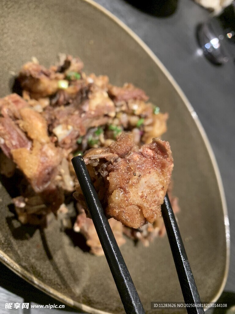 美味排骨诱人呈现