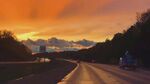 夕阳下的公路与远山美景