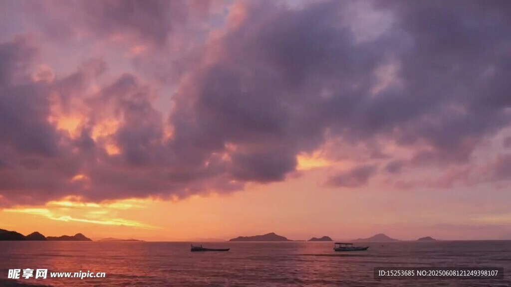 海上壮丽晚霞美景