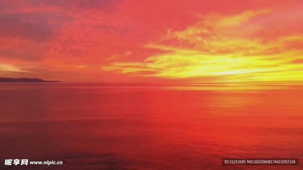 海上绝美日落景观