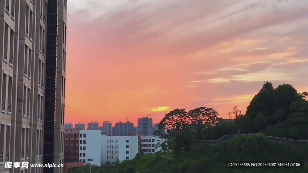 城市黄昏美景