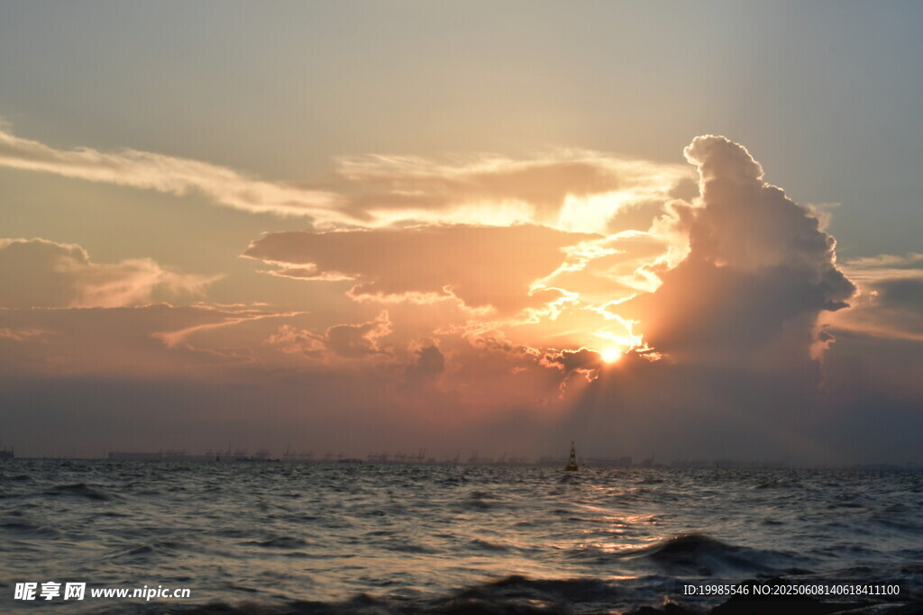 日落黄昏海面夕阳晚霞