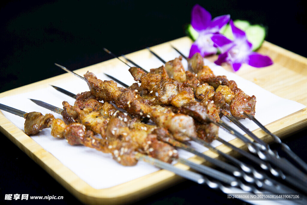 美味烤肉串 诱人色泽