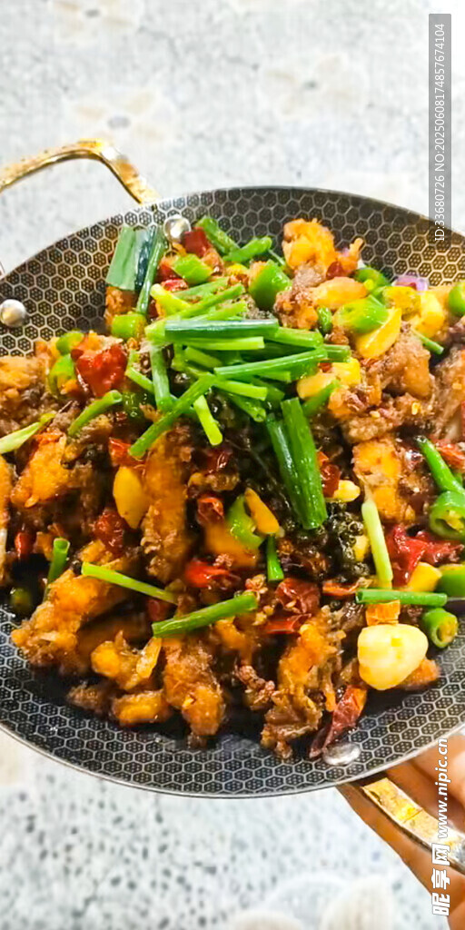 美味青椒炒鸡块