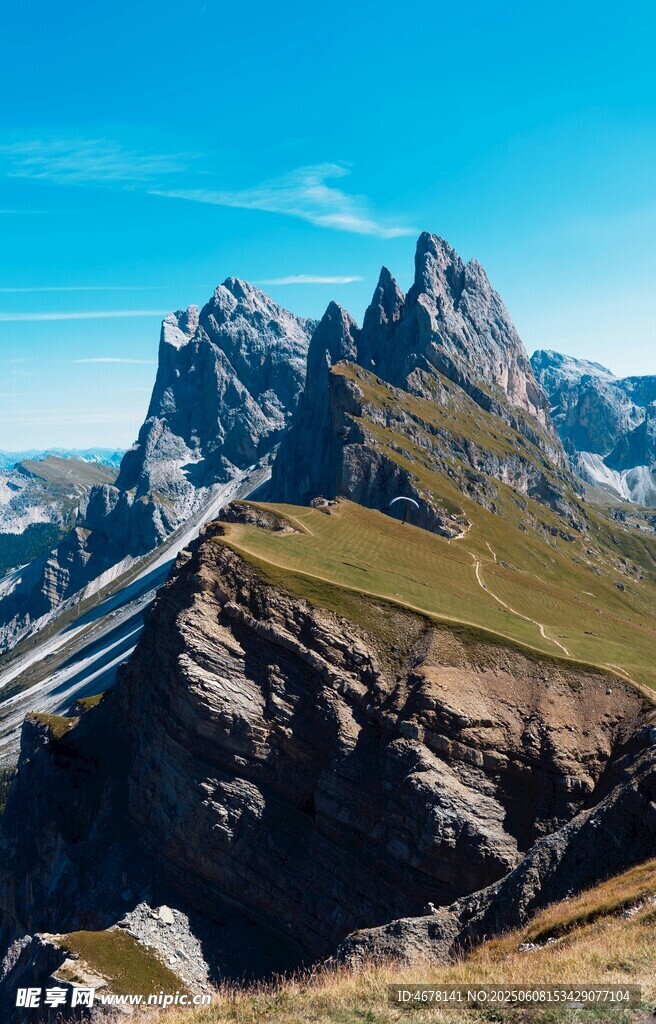 壮丽巍峨的高山景观