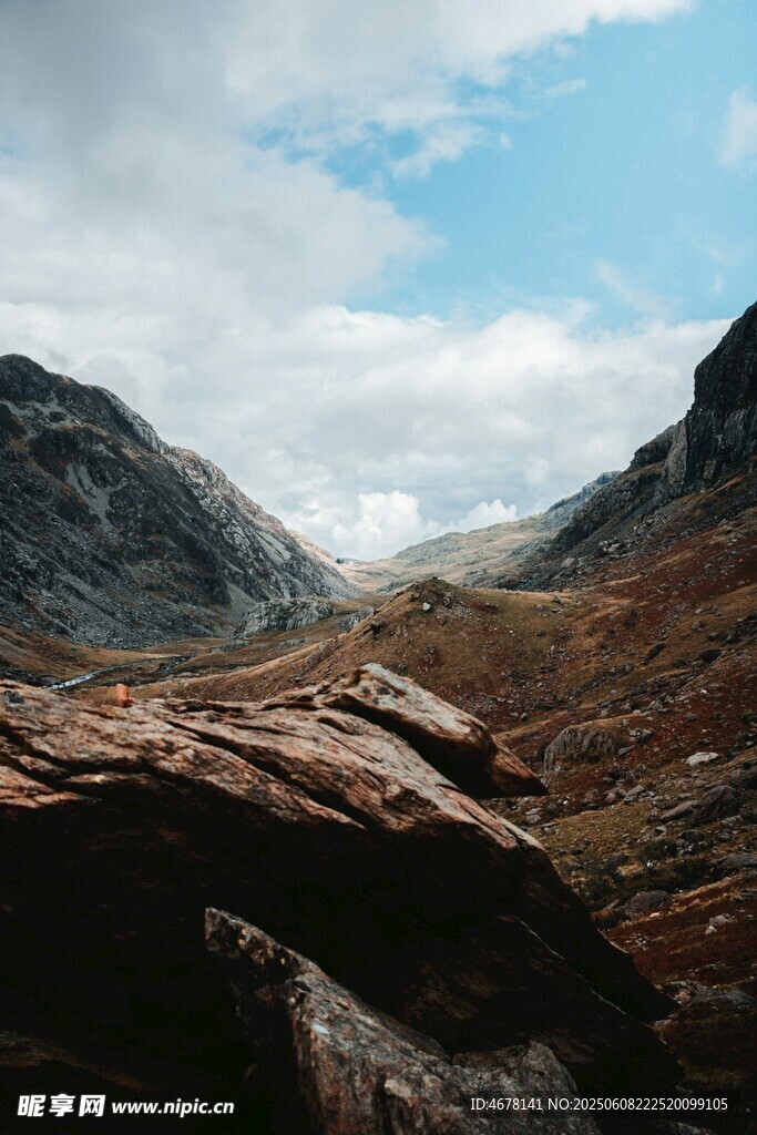 壮丽山间景色