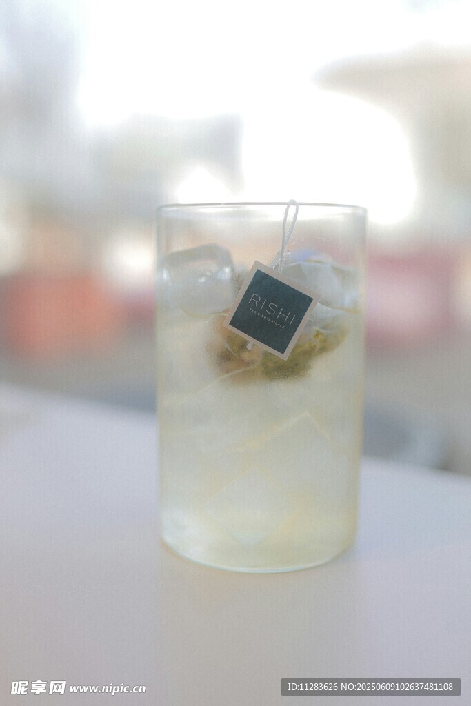 杯中清爽鸡尾酒