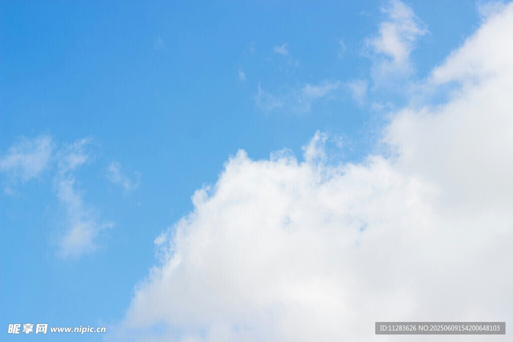 蓝天白云美景