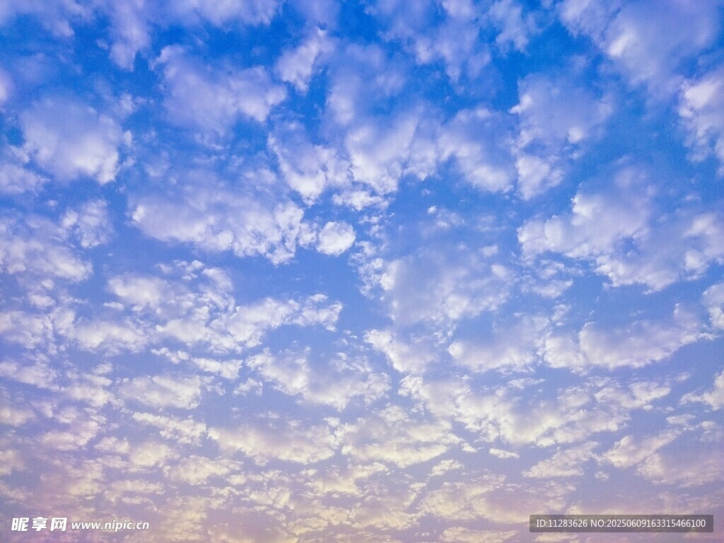 梦幻蓝天